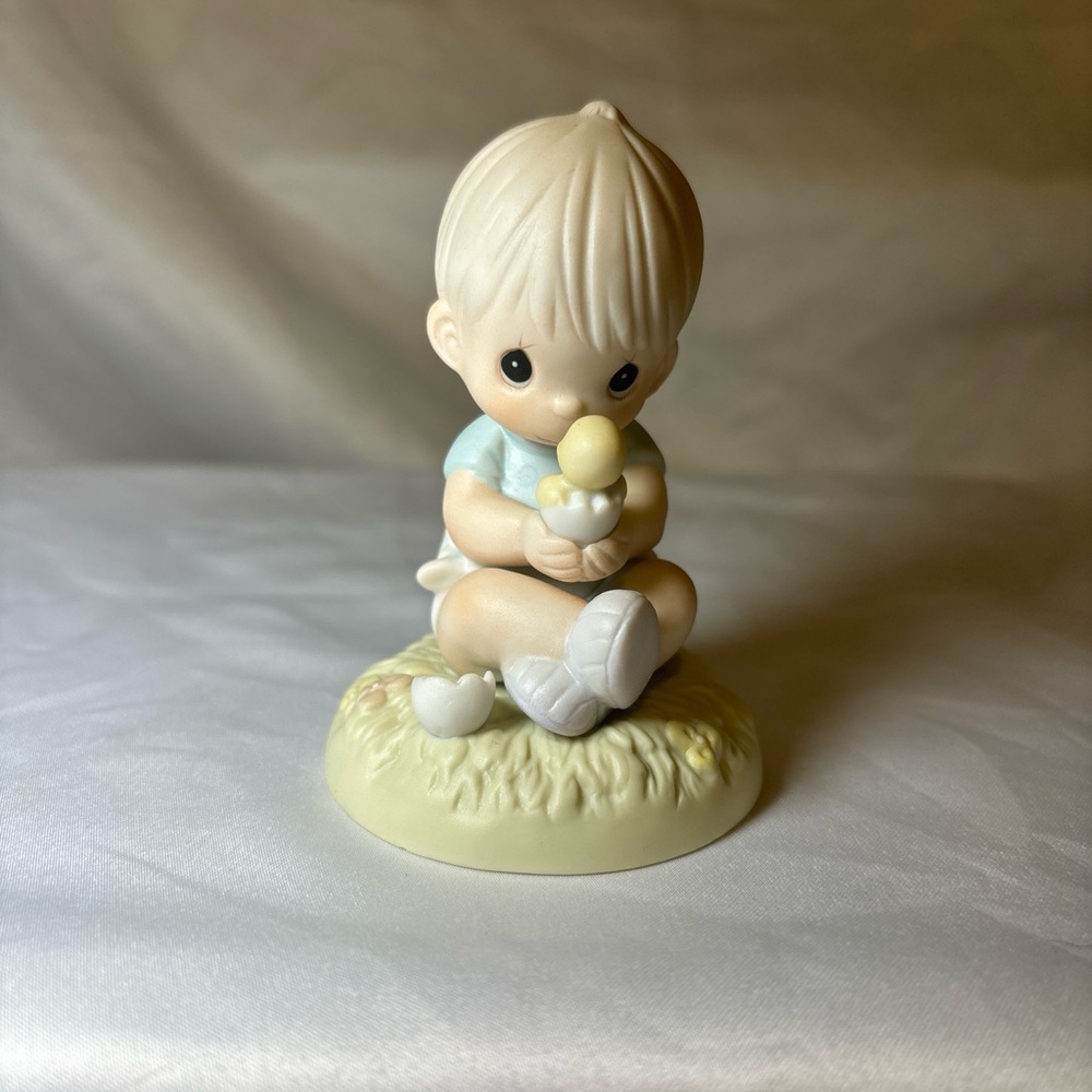 Precious Moments Figurine I Believe in Miracles 1996 by Enesco Duckling 3-1/2"